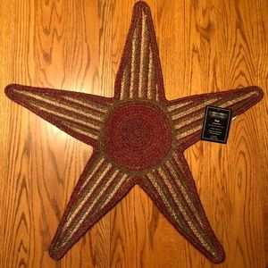 Country Star Braided Rug Centerpiece-NWT